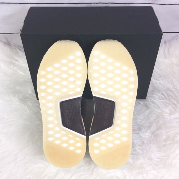 HP💖NWT✨ADIDAS Originals NMD R1 Women’s - Picture 8 of 8